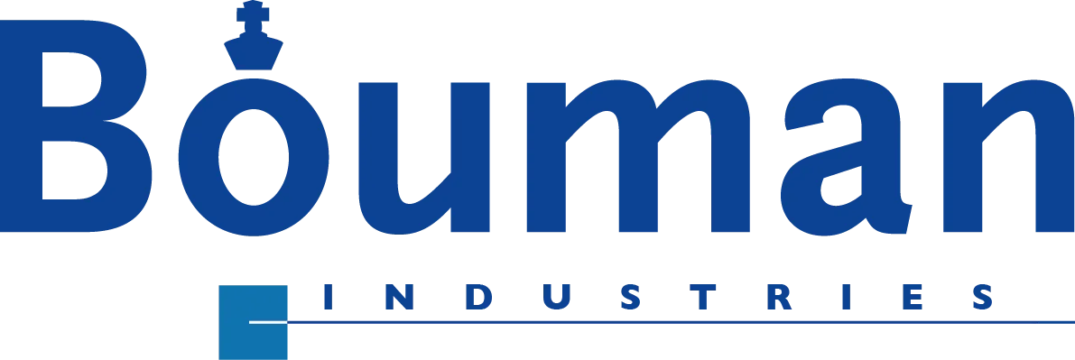Logo van Bouman Industries in blauwe letters, met een kroon op de letter ‘o’ en het woord ‘Industries’ onderstreept in kapitalen.